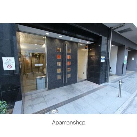 プライムアーバン飯田橋の玄関写真