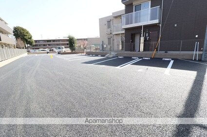 Ｌａ　Ｃｒｅｃｅ　Ｔ[3LDK/72.36m2]の駐車場2