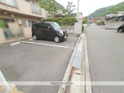ヴィラ栄谷[1K/22.97m2]の駐車場5
