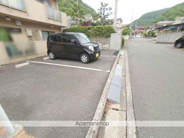 和歌山県和歌山市栄谷[1K/22.97m2]の駐車場5