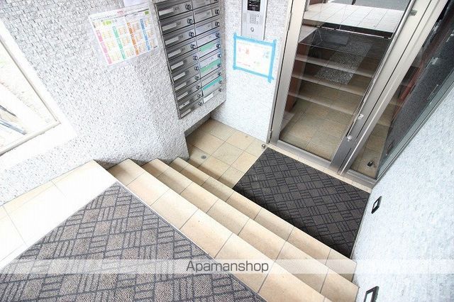 千歳線 恵庭駅 徒歩9分 4階建 築15年の玄関写真