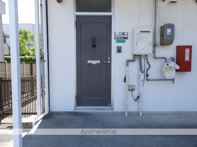 佐藤ハイツの玄関写真
