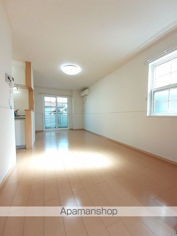 福山市 2階建 築17年の内装写真