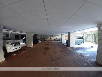 西大畑エルヴェ[3LDK/72.75m2]の駐車場3