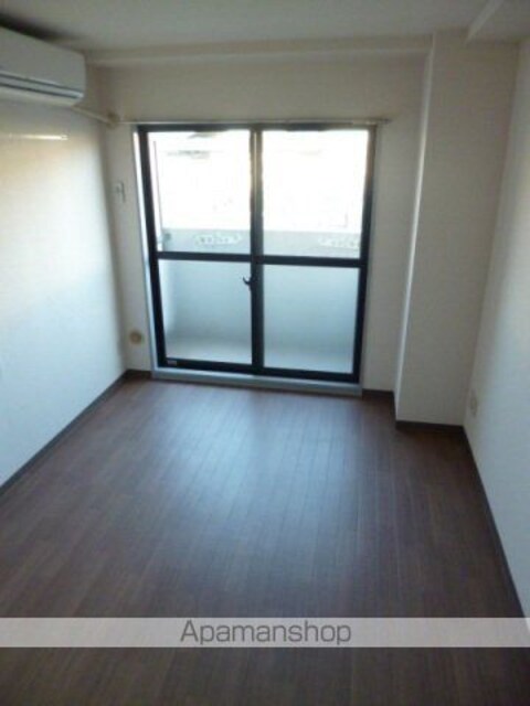 スカイコート東十条[1R/20.32m2]のリビング・居間