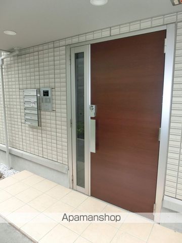スプリングフォレスト Bの玄関写真