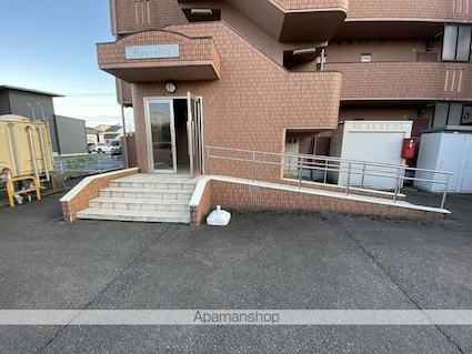 ルシェリア[1LDK/40.61m2]のエントランス