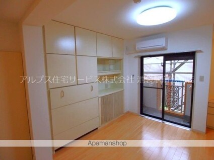 目白第二欅マンション[1R/27.25m2]のリビング・居間