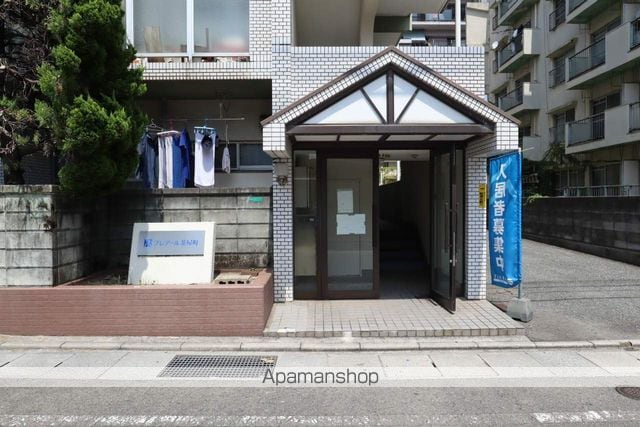 プレアール茶屋町の玄関写真