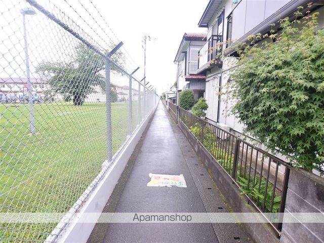 シャープハイツの外観写真