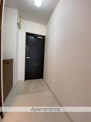 サンライトハイツ　Ａ・Ｂ棟[1LDK/58.5m2]の玄関