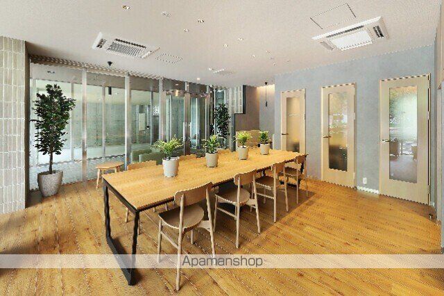 J.GRAN COURT京町堀の玄関写真