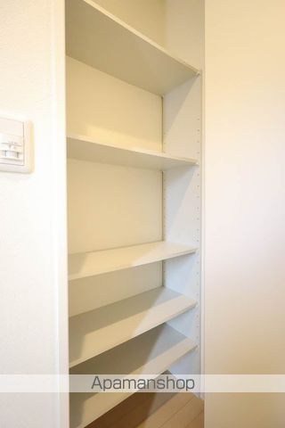 シャーメゾンみどり野 E棟の内装写真