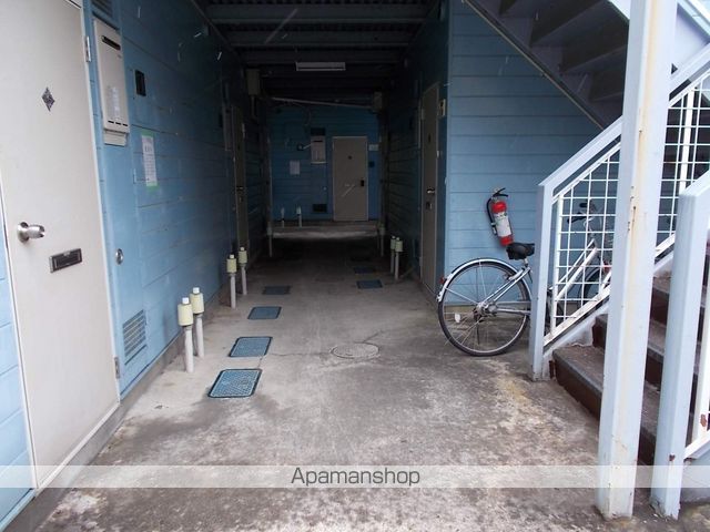 小松島コンパウンドの玄関写真