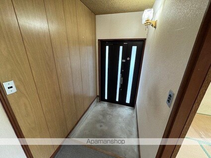 甲南町耕心２丁目１０３５－２０４貸家[4DK/68.03m2]の玄関