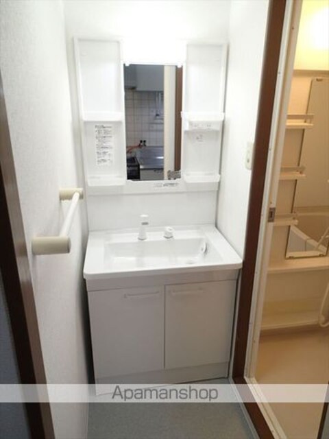 和歌山県和歌山市紀三井寺[1K/29m2]の洗面所