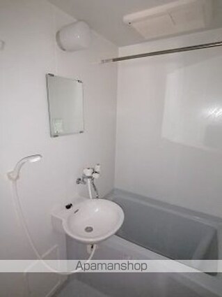 レオパレスレインボーパレス[1K/26.08m2]のバス