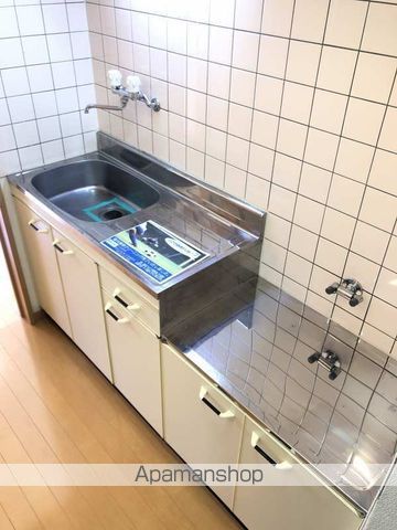 クレセント アガソスの内装写真