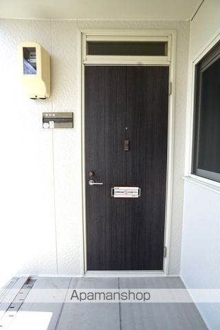 ノースポール田町の玄関写真