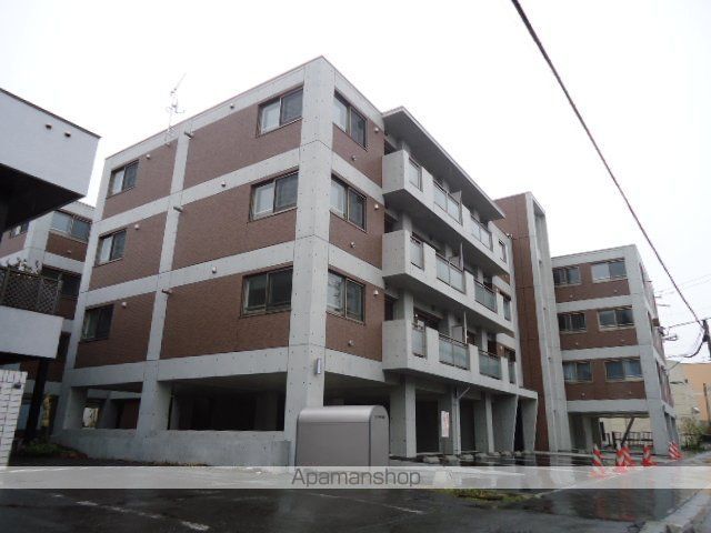 カレラ平岸の外観写真