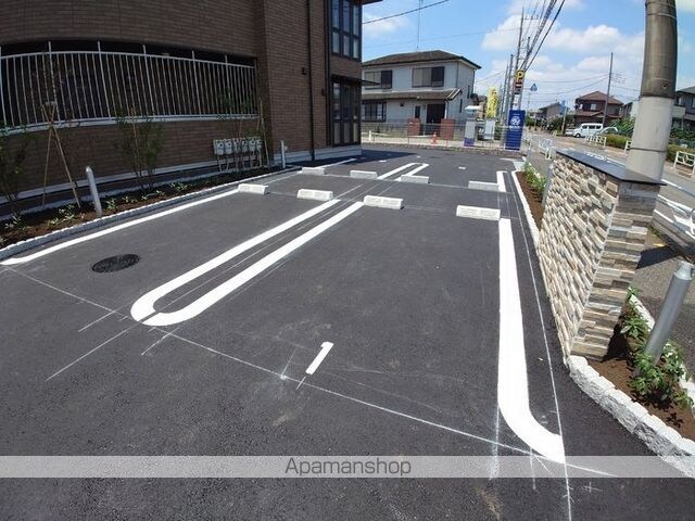 ボヌール西武立川[1LDK/40.19m2]の駐車場