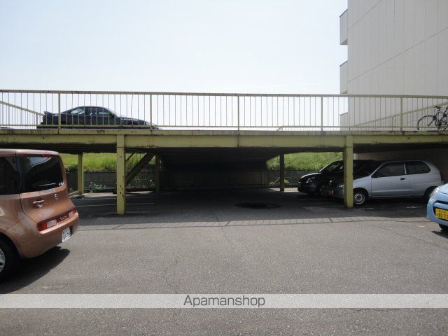 シャトルフジナガIの外観写真