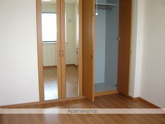 ロイヤルガーデンの内装写真