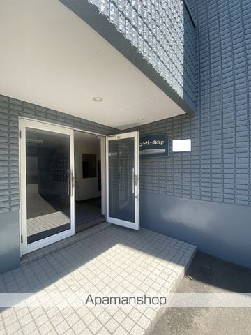 フレンドリー山の手の玄関写真
