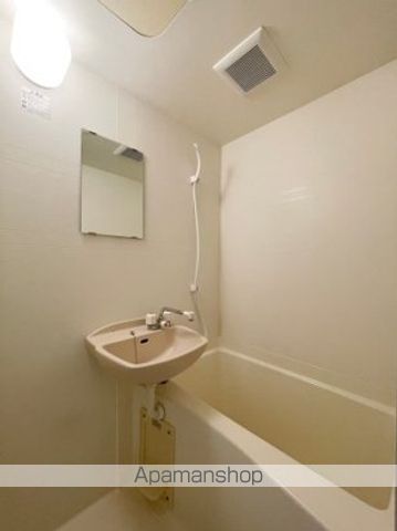 ピュア高宮参番館の内装写真