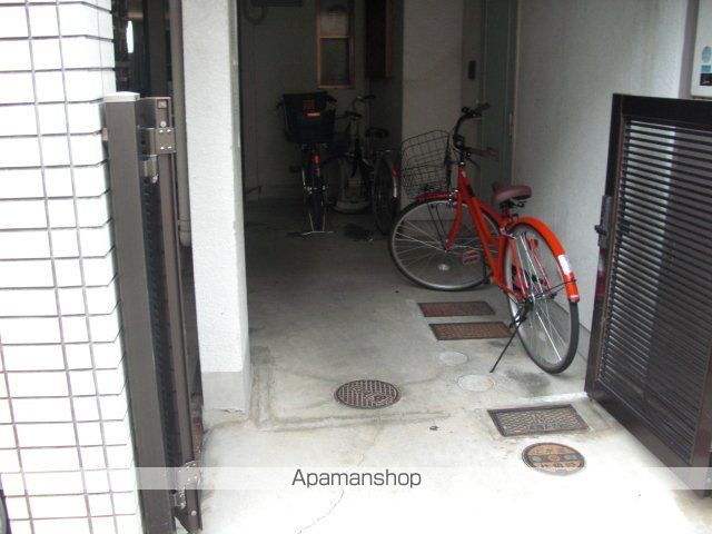 西宮サンハイツの玄関写真