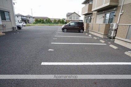 アースウィン　Ｂ[2DK/54.12m2]の駐車場2