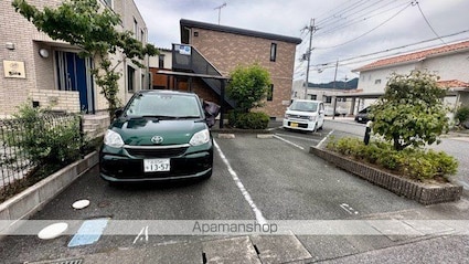 パークハイム３９[1K/27.7m2]の駐車場
