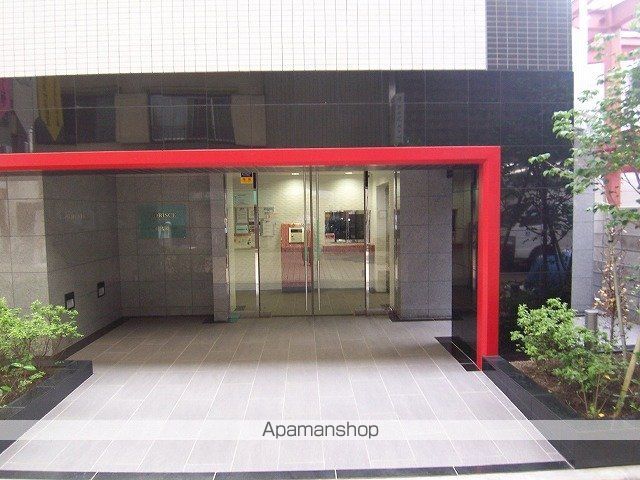 フィオリーシェ東浅草の玄関写真
