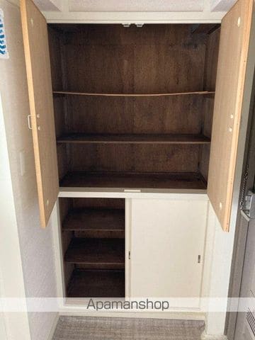 スカイクレスト青葉台2号棟の内装写真