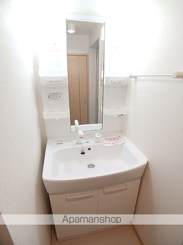 シャン・ヴェール II番館の内装写真