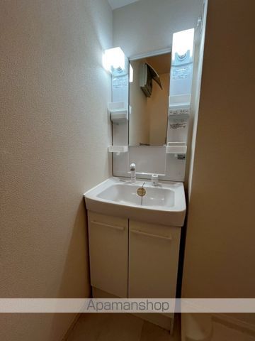 レセンテ東新町の内装写真