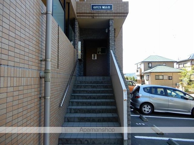 OPUS 城山台の玄関写真