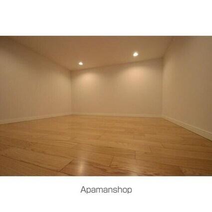 Ｄｉａｍｏｎｄ．　Ｃｏｕｒｔ[1LDK/34.15m2]の内装2