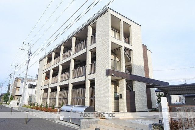 サイド ライス フィールドIIの外観写真