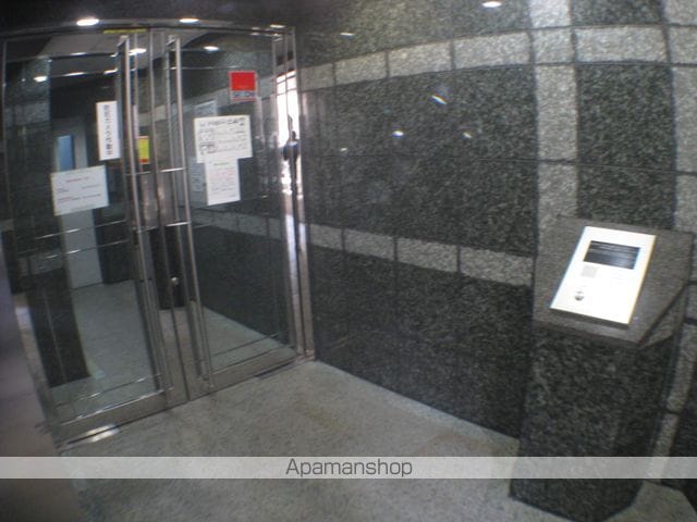 APRICITY西宮駅前の玄関写真