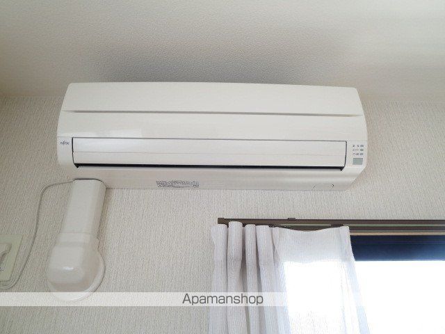 シャリルの内装写真