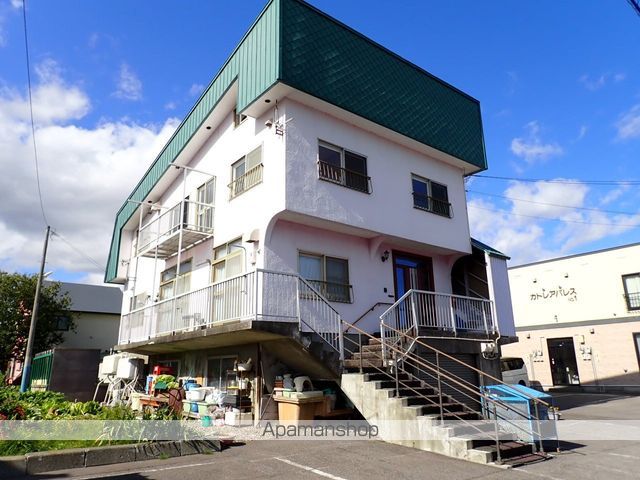 ＪＲ函館本線 滝川駅 バス乗車時間：15分 最寄りバス停で下車 徒歩2分 築51年