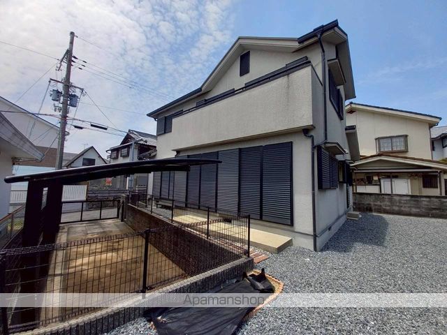東香里南町貸家の外観写真