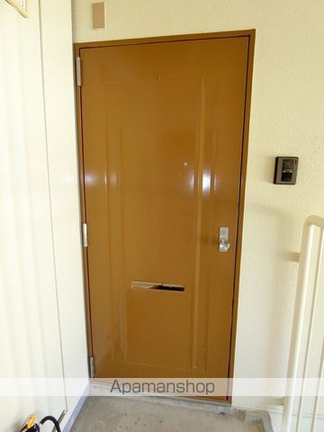 堀越マンションの玄関写真