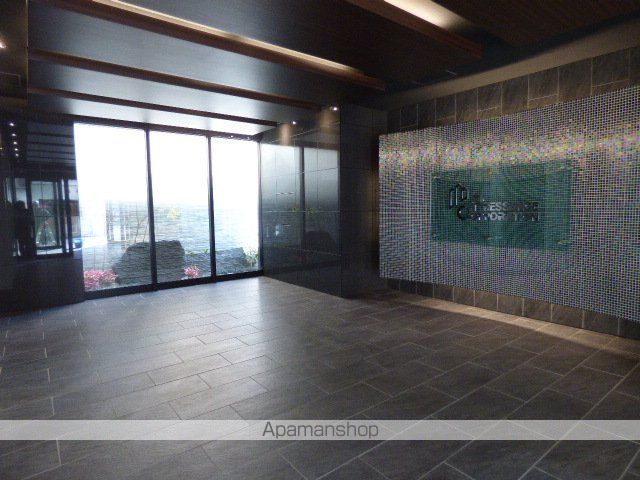 プレサンス松屋町駅前デュオの玄関写真
