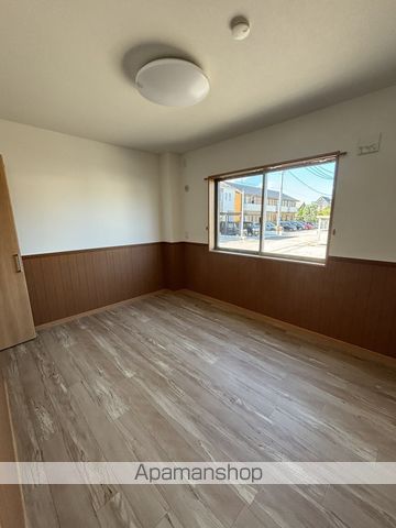 富山地鉄本線 越中荏原駅 徒歩16分 2階建 築12年の内装写真