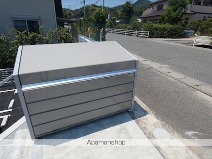 愛媛県今治市石井町２丁目[1LDK/35.7m2]の共用部1