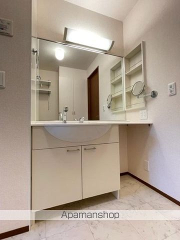 パインフラットの内装写真