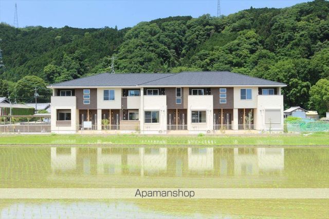近鉄大阪線 名張駅 徒歩16分 2階建 築6年の外観写真