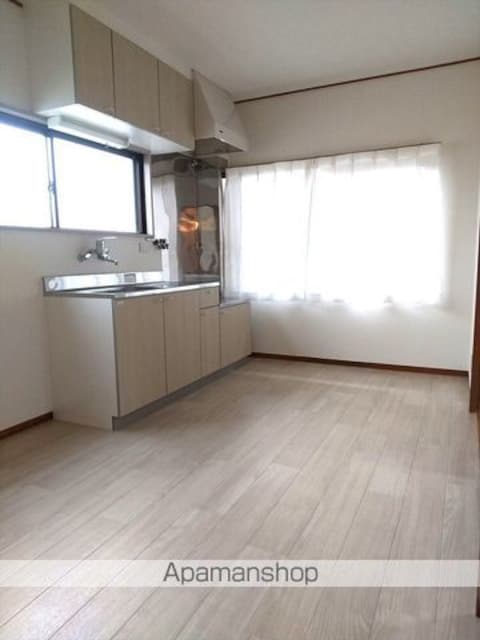 和歌山県和歌山市湊２丁目[2DK/39.25m2]のリビング・居間